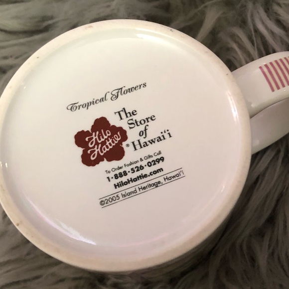 Hilo Hattie Tropical flowers Mug - Picture 5 of 5